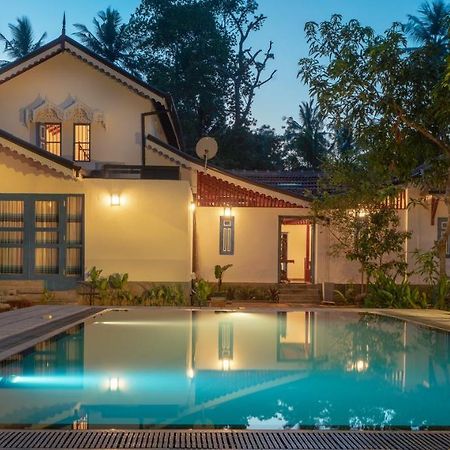5Br Luxury Villa With Pool The Blues Mihiripenne Eksteriør bilde